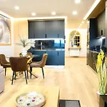 Apartmán Lucus Skyline & Terrace By Collection Lugo