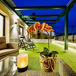 Lucus Skyline & Terrace By Collection *