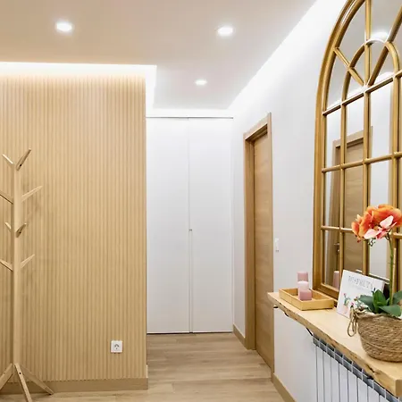 Lucus Skyline & Terrace By Collection Lugo