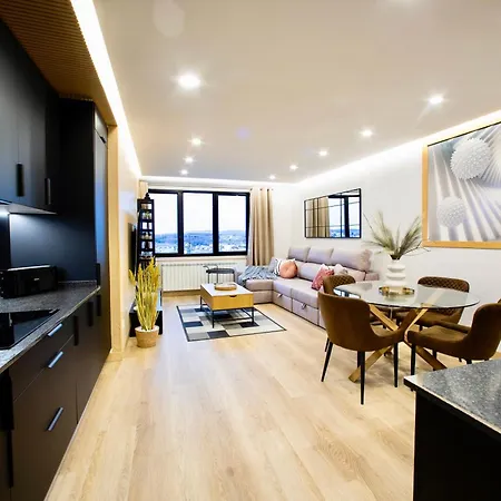 Lucus Skyline & Terrace By Collection Apartman