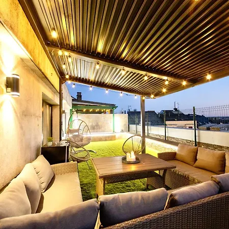 Lucus Skyline & Terrace By Collection شقة لوغو