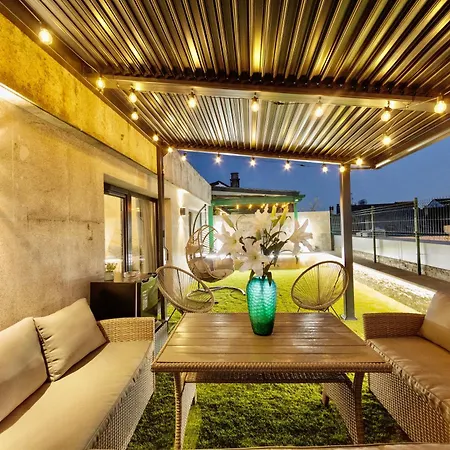 Lucus Skyline & Terrace By Collection شقة لوغو