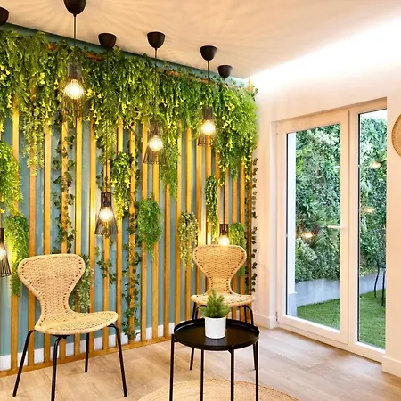 Lucus Skyline & Terrace By Collection Lugo