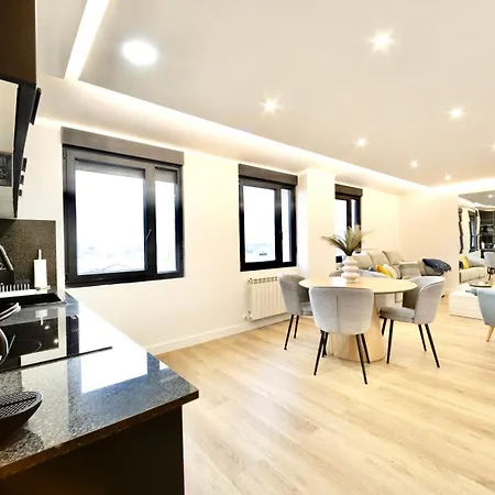Lucus Skyline & Terrace By Collection *