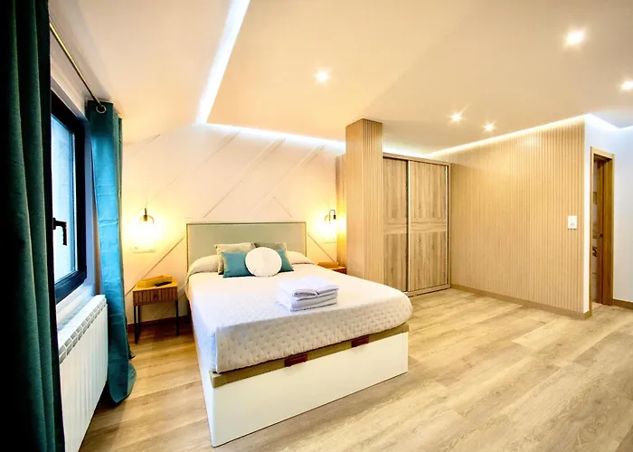 Lucus Skyline & Terrace By Collection Lugo