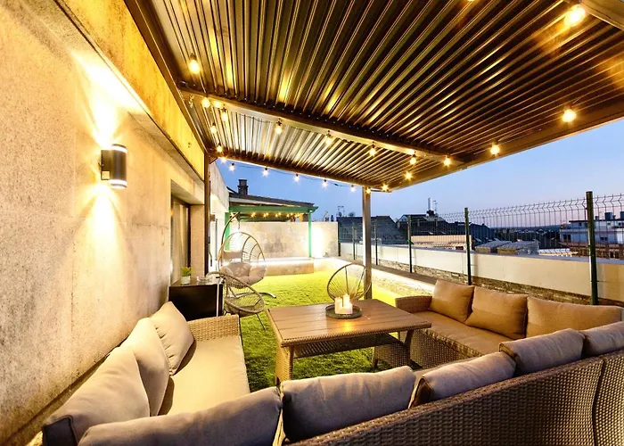 Lucus Skyline & Terrace By Collection Daire Lugo